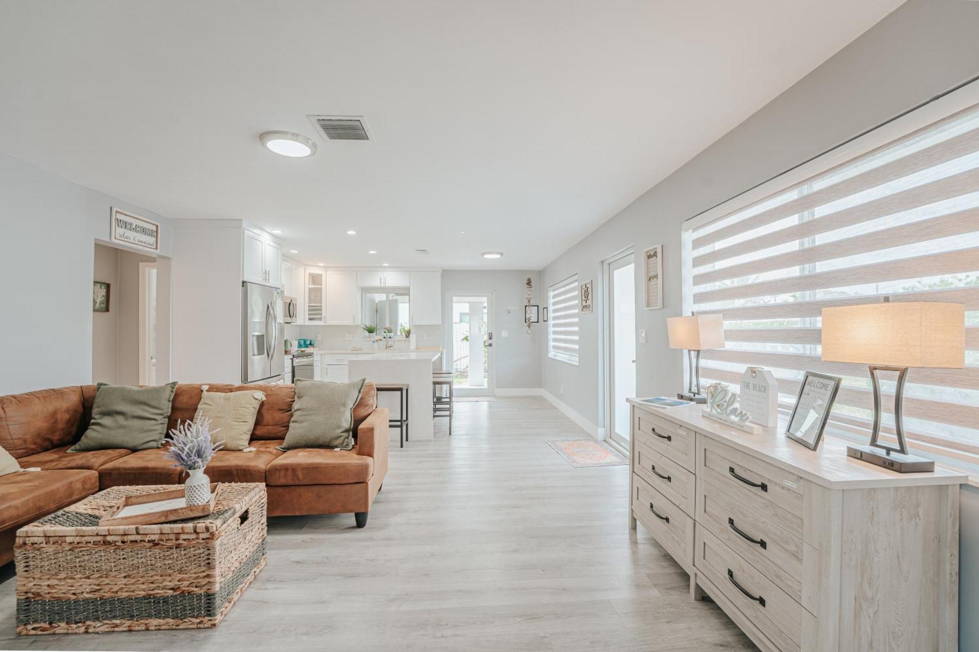 Home With A Pool Close To Beach And Fll Airport Pool Heated October- March Fort Lauderdale Exterior foto