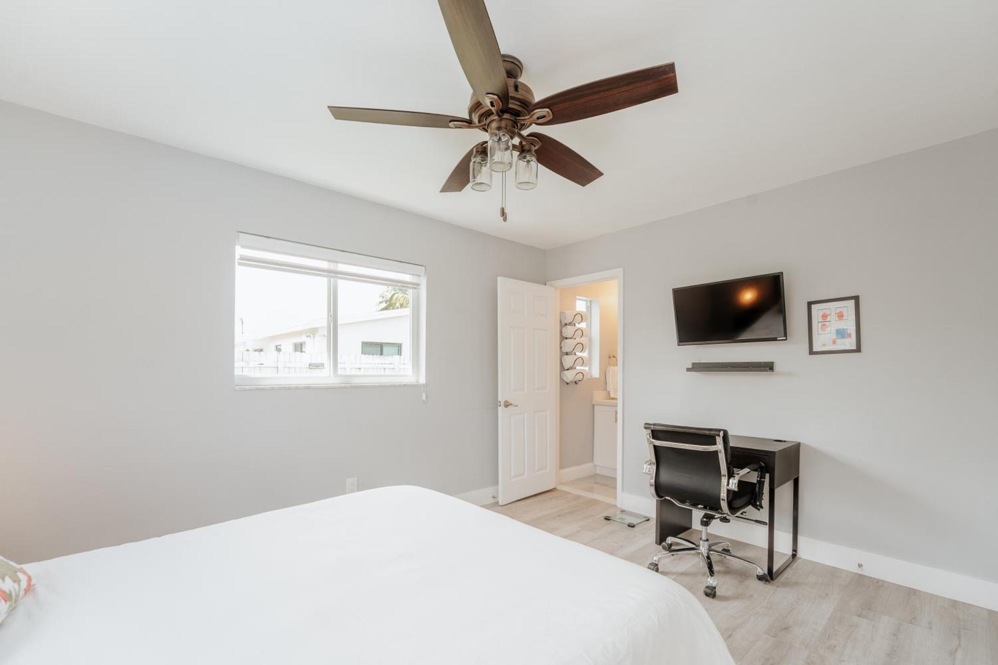 Home With A Pool Close To Beach And Fll Airport Pool Heated October- March Fort Lauderdale Exterior foto